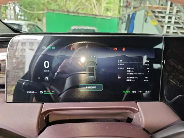 Leapmotor C11 — Фото автомобиля 11