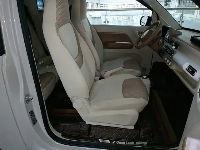 Wuling Hongguang Mini EV — Фото автомобиля 24