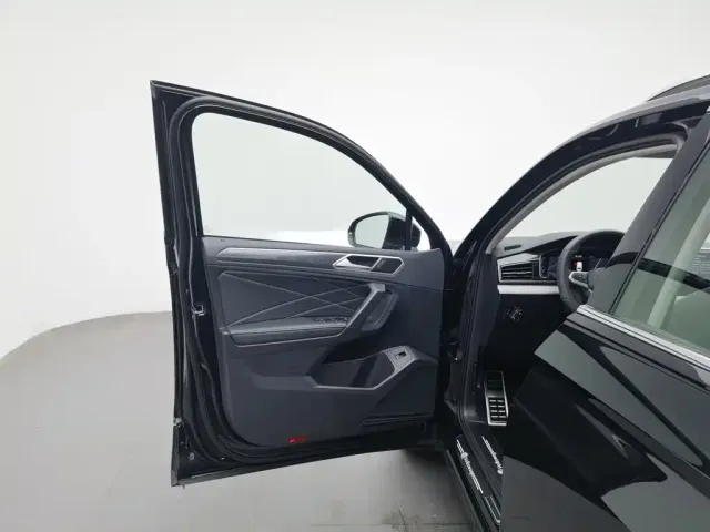 Volkswagen Tiguan L — Фото автомобиля 8