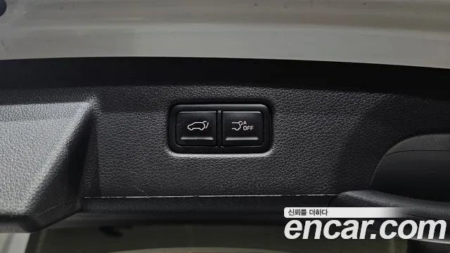Kia Canival Carnival 4 поколение Дизель 7 мест Signature — Фото автомобиля 30