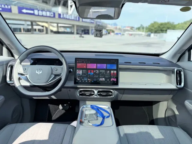 Leapmotor B10 — Фото автомобиля 8
