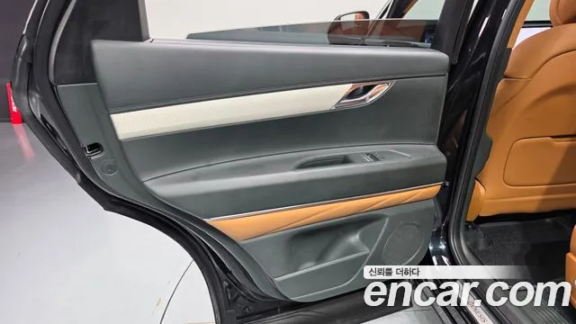 Genesis GV80 — Фото автомобиля 14
