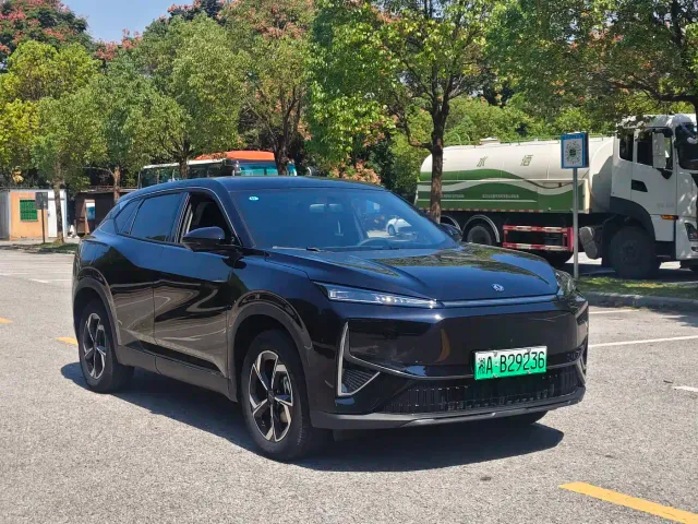 Dongfeng Fengshen L7 — Фото автомобиля 3