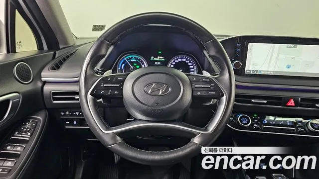 Hyundai Sonata — Фото автомобиля 13