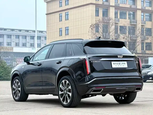 Cadillac XT5 — Фото автомобиля 8