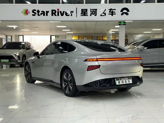Xpeng P7 — Фото автомобиля 5