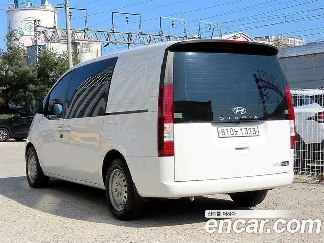 Hyundai Staria Staria Карго 5 мест — Фото автомобиля 3