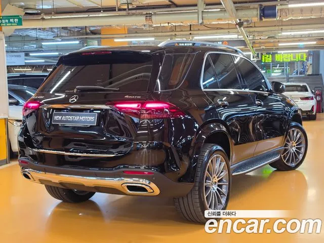 Mercedes-Benz GLE-Class — Фото автомобиля 2