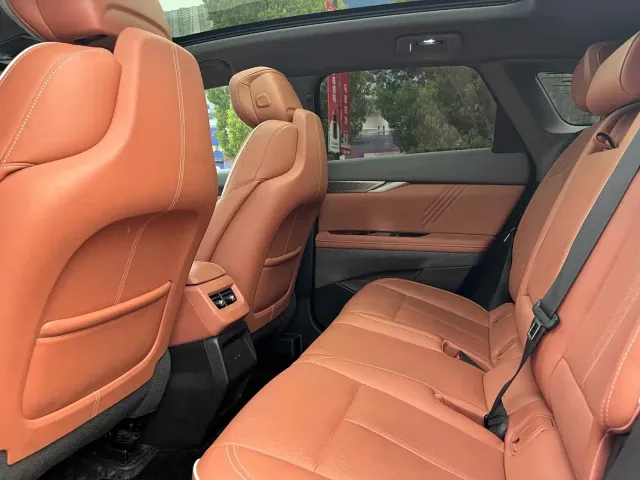 Cadillac Optiq — Фото автомобиля 16