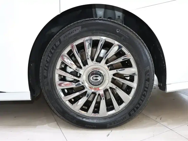GAC Trumpchi M8 — Фото автомобиля 22