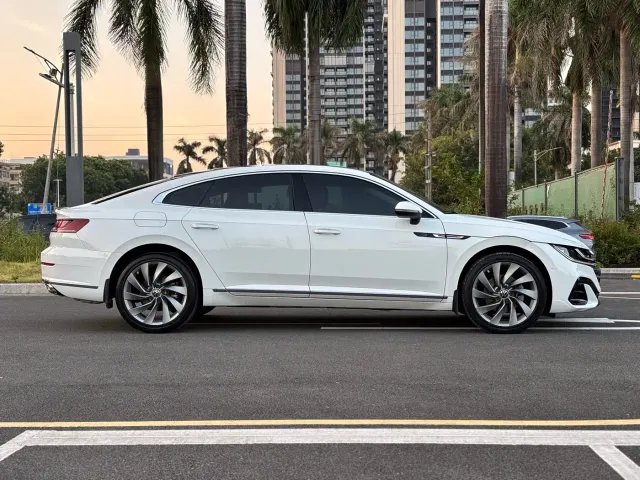 Volkswagen CC — Фото автомобиля 4