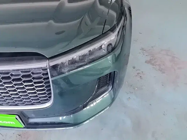 Li Auto ONE — Фото автомобиля 23
