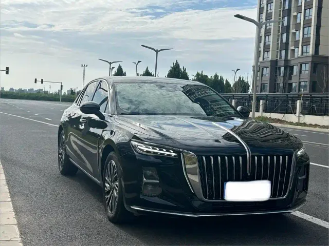 Hongqi H5 — Фото автомобиля 3