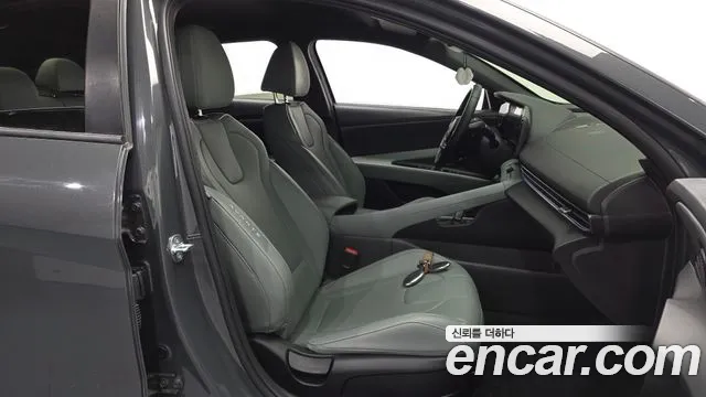 Hyundai Avante CN7 — Фото автомобиля 17