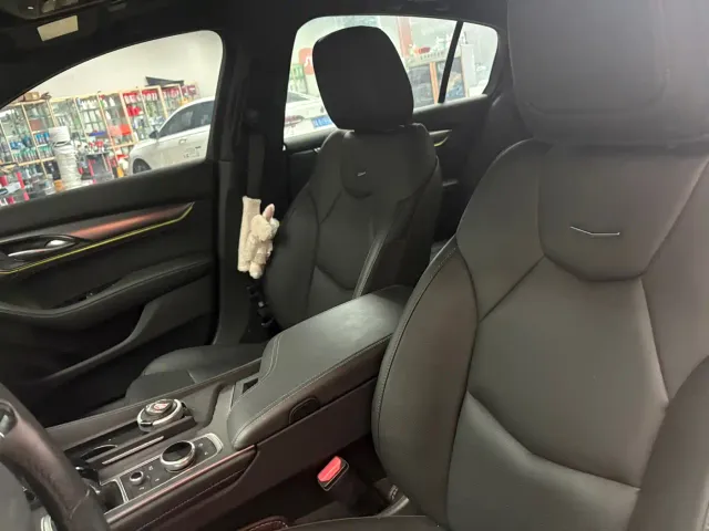 Cadillac CT5 — Фото автомобиля 3
