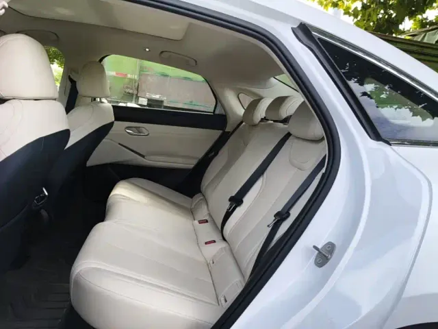 BYD Qin L — Фото автомобиля 16
