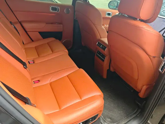 Li Auto L7 — Фото автомобиля 7