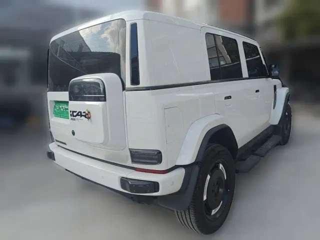 iCAR V23 — Фото автомобиля 6