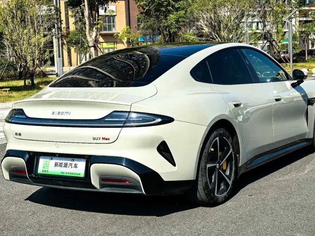 Xiaomi SU7 — Фото автомобиля 16