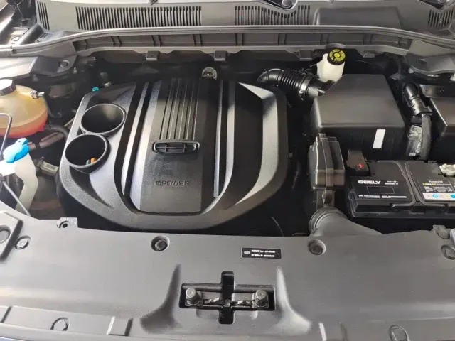 Geely Boyue — Фото автомобиля 10
