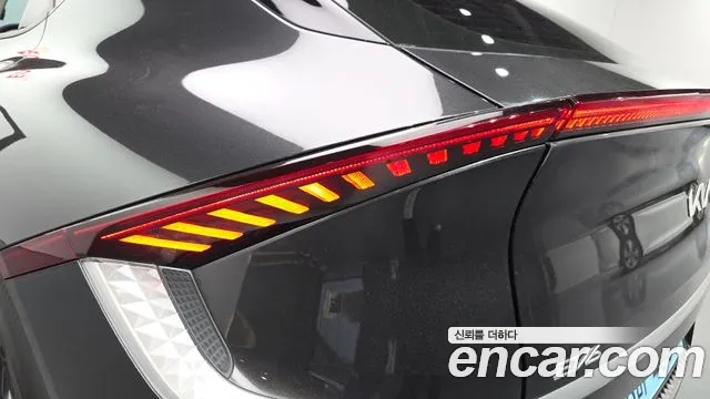 Kia EV6 — Фото автомобиля 8