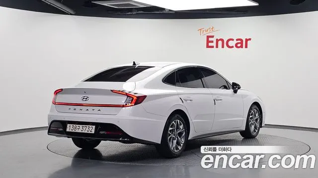 Hyundai Sonata — Фото автомобиля 2