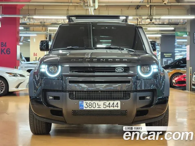Land Rover Defender — Фото автомобиля 2