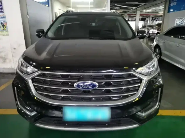 Ford Edge — Фото автомобиля 2
