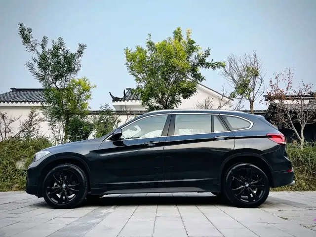 BMW X1 — Фото автомобиля 7