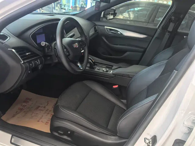 Cadillac CT5 — Фото автомобиля 4