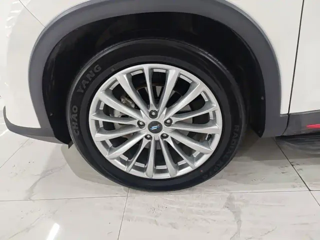 Changan X7 Plus — Фото автомобиля 22