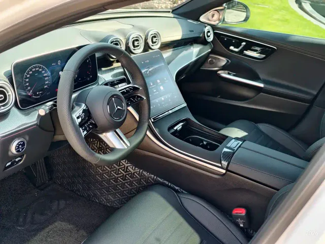 Mercedes-Benz C-Class — Фото автомобиля 4