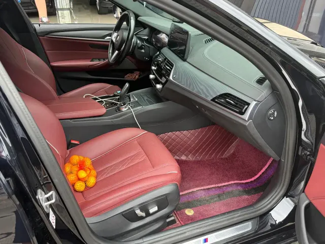 BMW 5 Series — Фото автомобиля 6