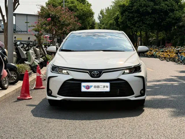 Toyota Corolla — Фото автомобиля 2