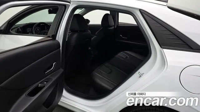 Hyundai Avante — Фото автомобиля 16