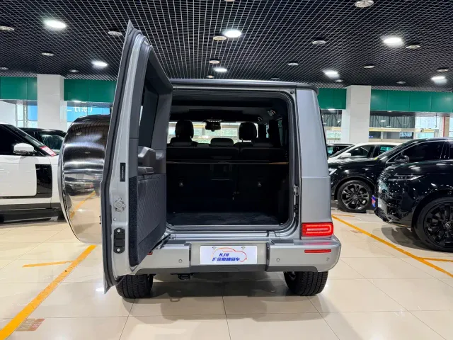 Mercedes-Benz G-Class — Фото автомобиля 16