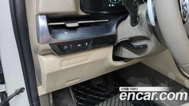 Kia Canival Carnival 4 поколение Бензин 9 мест Hi-Limousine — Фото автомобиля 14