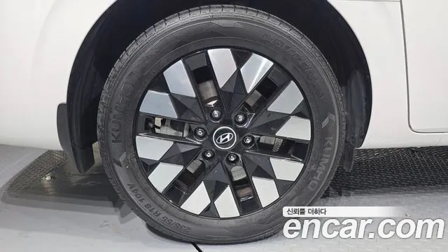 Hyundai Staria Staria — Фото автомобиля 4