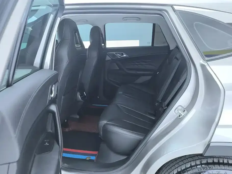 Roewe Roewe RX5 New Energy 2023 eRX5 Super Hybrid Premium Edition — Фото автомобиля 11