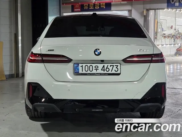 BMW 5 Series G60 — Фото автомобиля 4