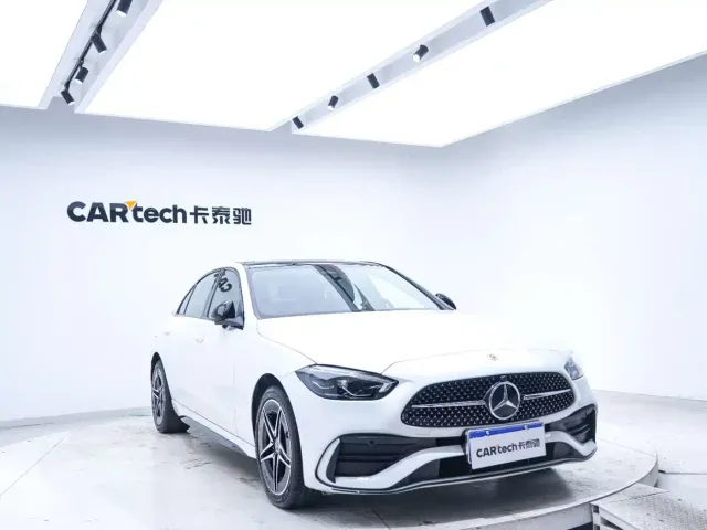 Mercedes-Benz C-Class — Фото автомобиля 5