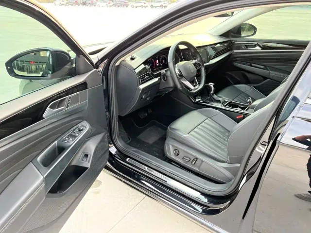 Volkswagen Passat — Фото автомобиля 9