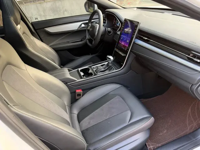 JAC Motors JAC A5 PLUS — Фото автомобиля 6