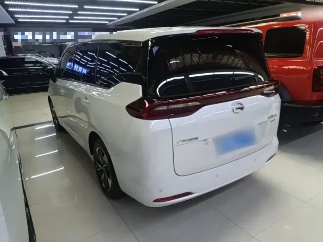 GAC Trumpchi M6 — Фото автомобиля 4