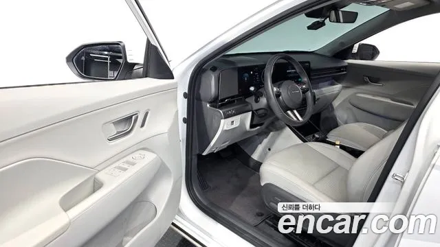 Hyundai Kona SX2 — Фото автомобиля 15