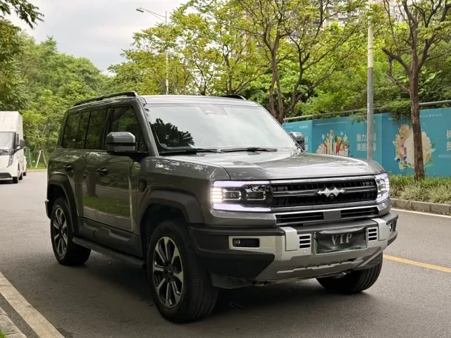 BYD FangChengBao Leopard 5 — Фото автомобиля 5