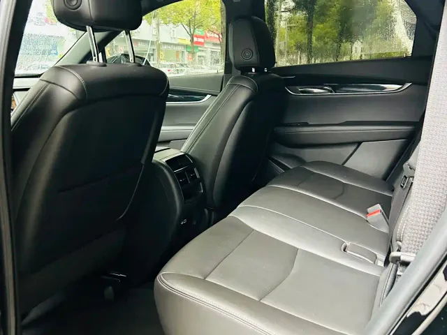 Cadillac XT5 — Фото автомобиля 12