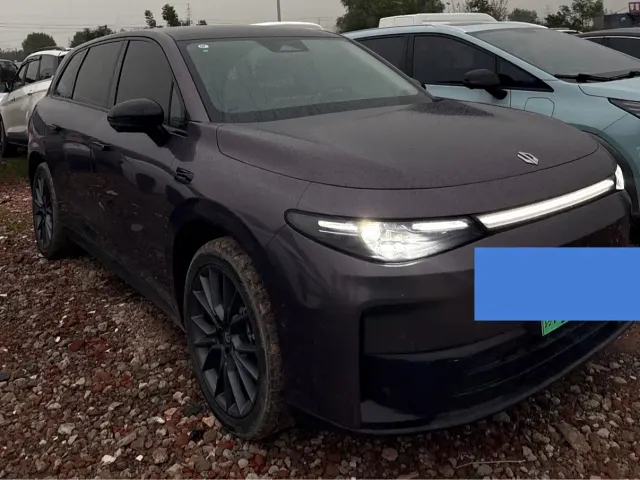 Leapmotor C10 — Фото автомобиля 3