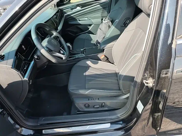 Volkswagen Passat — Фото автомобиля 14