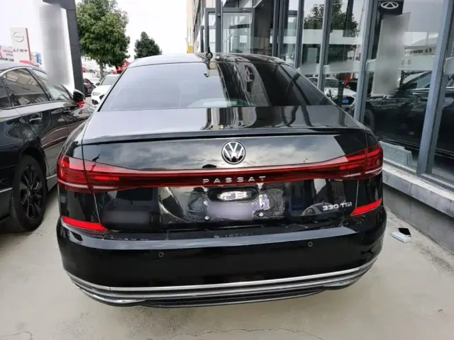 Volkswagen Passat 2023 330TSI Starlight Elite Edition — Фото автомобиля 3